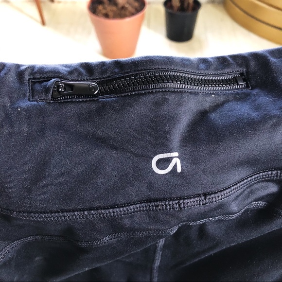 Gap fit black ankle length tights with pockets - Picture 4 of 4